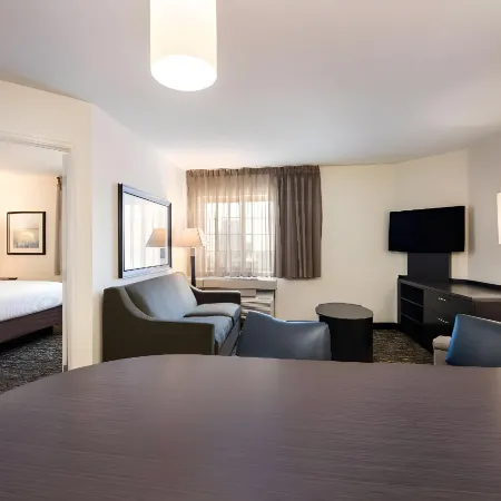 Sonesta Simply Suites Orange County Airport