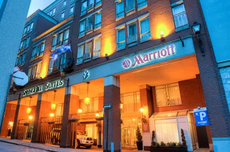 SpringHill Suites Old Montreal