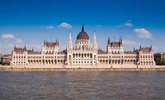 EasyHotel Budapest Oktogon