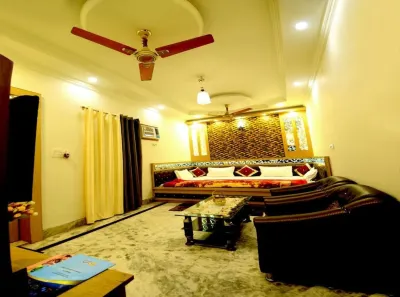 Taj Square A Luxurious Family Homestay Hotels in 