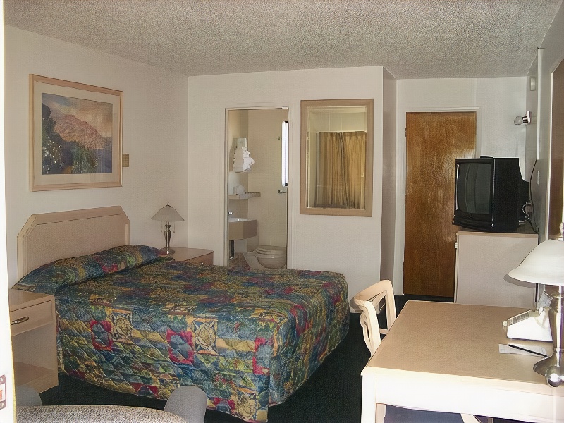 Klamath Motor Lodge