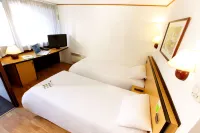 Campanile Bordeaux Ouest - le Bouscat Hotels near Parc de Majolan
