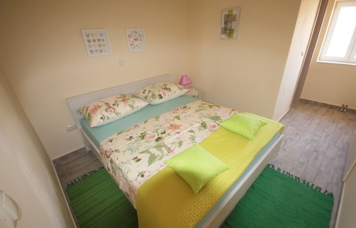 Apartment Rustica with 2 Bedrooms