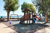 Dinky Home Air-Conditioned Penthouse with Sea View Terrace