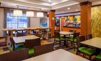 Fairfield Inn & Suites Greensboro Wendover