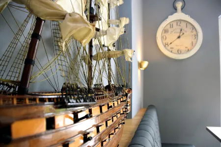 Weserschlösschen Nordenham Отели в г. Норденхам