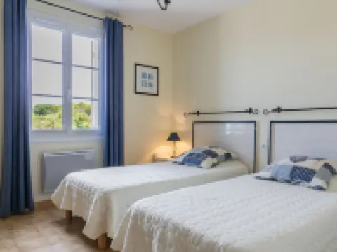 Domaine de Majobert Hotels in Visan