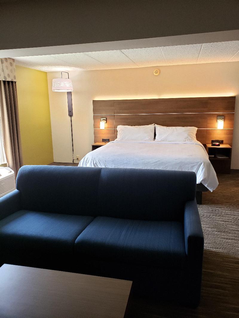 Holiday Inn Express Edgewood-Aberdeen-Bel Air, an Ihg Hotel