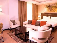 DoubleTree by Hilton Nairobi Hurlingham Hotels near Braeburn School