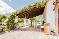 Authentic Sicilian Charm with Pool, Sea View, Parking & Wi.fi