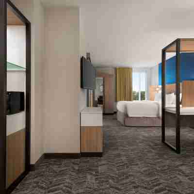 SpringHill Suites Milwaukee West/Wauwatosa Rooms