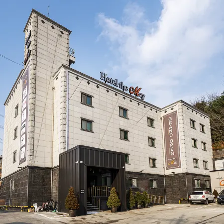 Hwaseong Wolmun Hotel the May