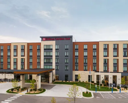 Hilton Garden Inn Milwaukee Brookfield Conference Center Hotels in Brookfield