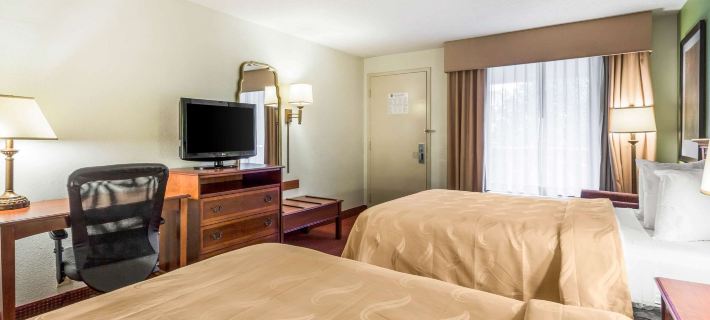 Quality Inn Walterboro Hotels in Colleton County