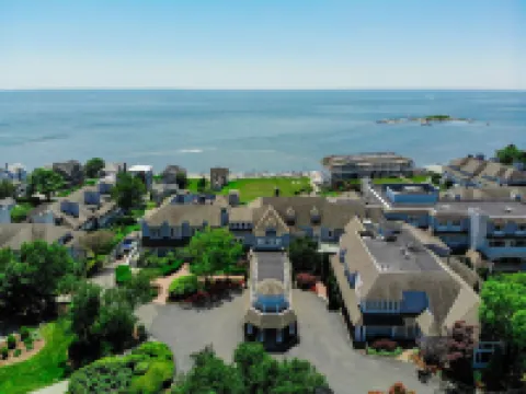 Water's Edge Resort & Spa Hotels in Middlesex County