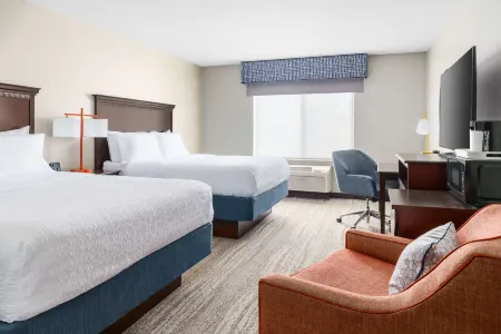 Hampton Inn & Suites Thousand Oaks Отели рядом с достопримечательностью «Лейк Шервуд»