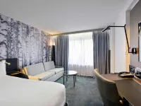 DoubleTree by Hilton Ottawa Downtown Các khách sạn gần Parc de la Confédération