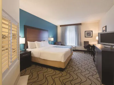La Quinta Inn & Suites by Wyndham Central Point - Medford Hotels in Eagle Point