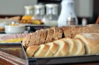 Altos de Guemes Hotel - Завтрак