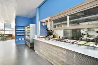 Madrid Airport Suites, Affiliated by Meliá - Breakfast
