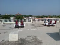 Hotel Shri Mahant Orchha 5 Mint Walking from Ram Raja Temple