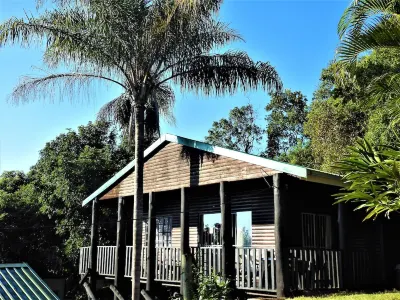 Viewpoint Lodge & Safari Tours