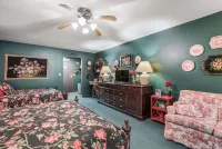 The Shore Club Wisconsin, Ascend Hotel Collection Hotels in Elkhart Lake
