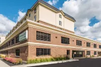 The Mosey Buffalo Williamsville, Tapestry Collection by Hilton
