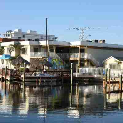 Bay Palms Waterfront Resort - Hotel and Marina Hotel Exterior