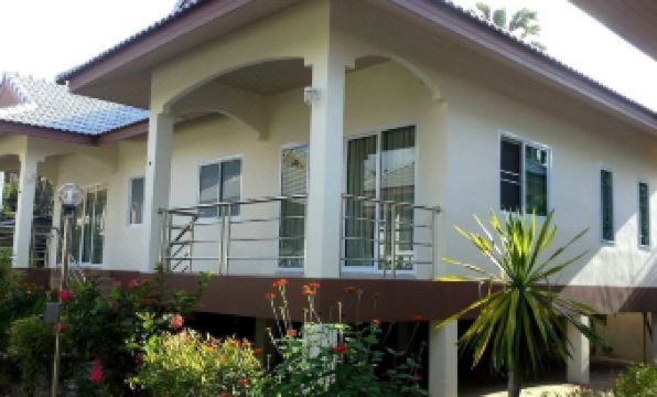 4. 크리사다 비치 ..