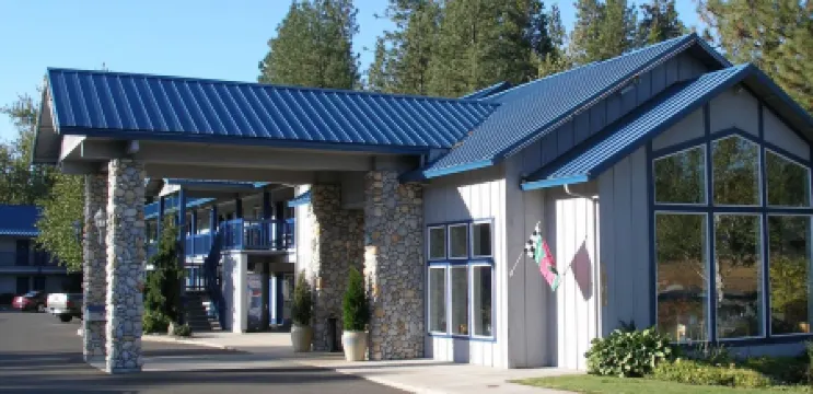 Edgewater Inn Shady Cove