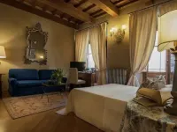 Capri Moon Guest House Hôtels à proximité de : Galerie des Offices