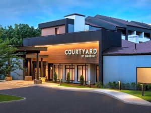 Courtyard Norwalk