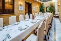 Palacio Marques de la Gomera Hotels in Osuna