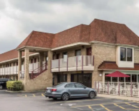 Quality Inn Little Creek Hotels near Thoroughgood House