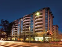 Adina Serviced Apartments Canberra James Court Hotels in Turner