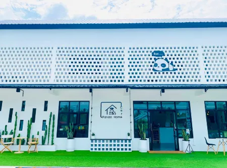 Panda Home @ Cafe Songkhla Отели рядом с достопримечательностью «Wat Sanam Chai»
