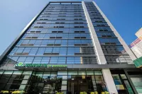 Wingate by Wyndham Long Island City Hotels in New York