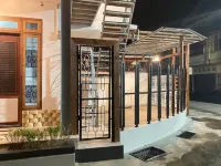 RedDoorz Syariah near Pasar Aceh Shopping Centre Hotel di Banda Aceh