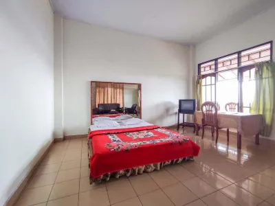 Hotel Makatembo Tomohon Mitra RedDoorz Hotel dekat Taman Wisata Pelangi