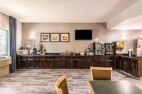 Lake Norman Inn and Suites فنادق في Cornelius