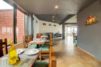 Mountain Breeze Resort, Mahabaleshwar - Breakfast