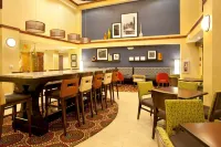 Hampton Inn & Suites Nashville-Smyrna - parking