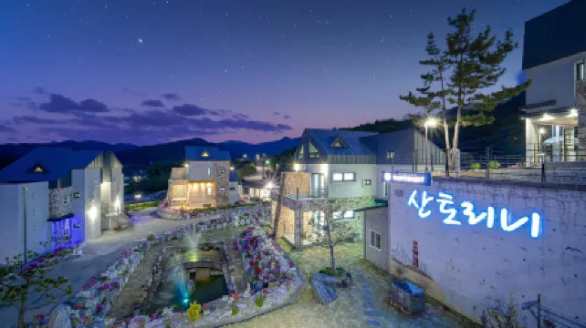 Samcheok Santorini Pension