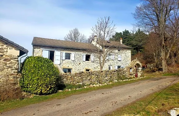 拉查班那得酒店