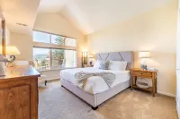 Bay Club #209 by Summit County Mountain Retreats