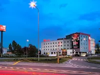 Ibis Czestochowa Hotels near Pulaski Shopping Center