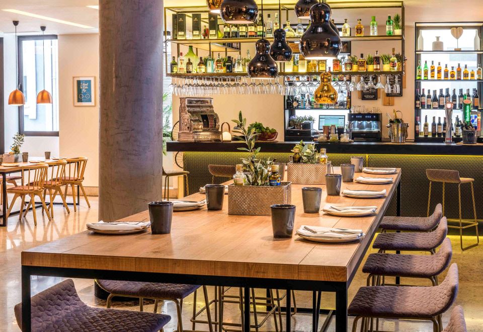 2. 호텔 머큐어 포..