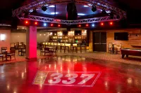 DoubleTree by Hilton Lafayette - bar