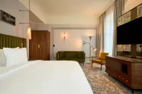 Hotel Saski Krakow, Curio Collection by Hilton